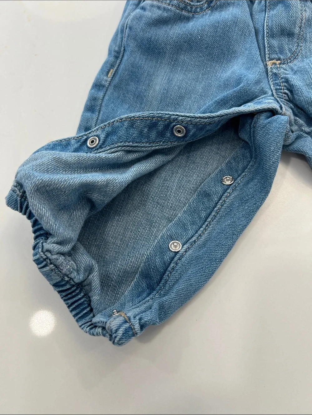 Baby Gap Light Wash Blue Kids Elastic Waist Denim Jeans, 6-12 mo